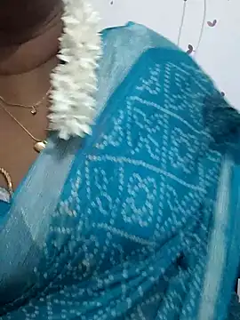 Snapshot of Tamil_Meera12 chatting on September 30, 6:52 am Tamil Meera12 online show from September 30, 6:52 am