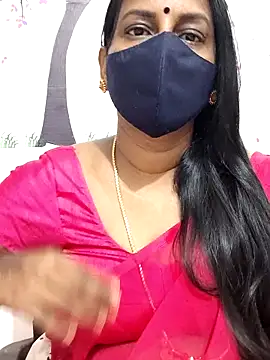 Snapshot of Tamil_Meera12 chatting on September 19, 6:34 pm Tamil Meera12 online show from September 19, 6:34 pm