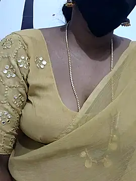 Snapshot of Tamil_Meera12 chatting on September 25, 6:47 pm Tamil Meera12 online show from September 25, 6:47 pm