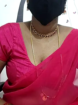 Snapshot of Tamil_Meera12 chatting on October 12, 6:26 am Tamil Meera12 online show from October 12, 6:26 am