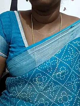 Snapshot of Tamil_Meera12 chatting on September 12, 6:57 am Tamil Meera12 online show from September 12, 6:57 am