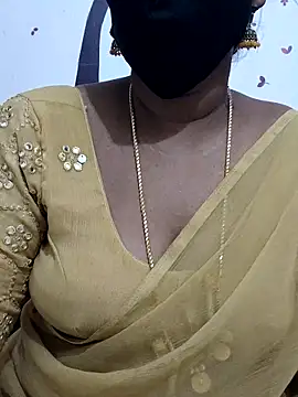 Snapshot of Tamil_Meera12 chatting on September 25, 6:30 am Tamil Meera12 online show from September 25, 6:30 am