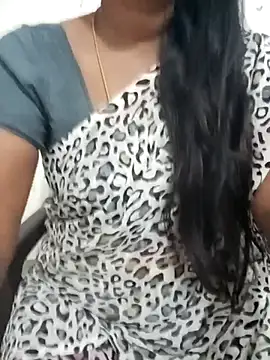 Snapshot of Tamil_Meera12 chatting on February 13, 5:11 pm Tamil Meera12 online show from February 13, 5:11 pm