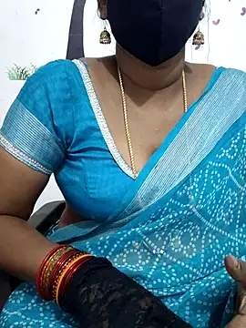 Snapshot of Tamil_Meera12 chatting on October 11, 6:58 am Tamil Meera12 online show from October 11, 6:58 am