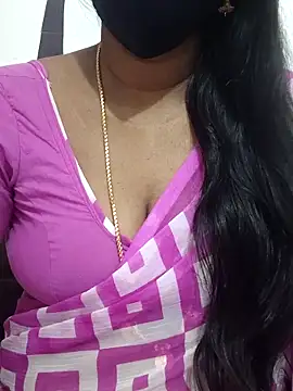 Snapshot of Tamil_Meera12 chatting on October 25, 6:56 am Tamil Meera12 online show from October 25, 6:56 am
