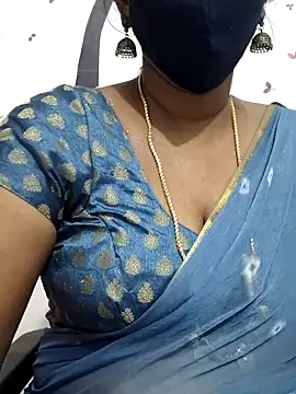 Snapshot of Tamil_Meera12 chatting on October 7, 6:36 am Tamil Meera12 online show from October 7, 6:36 am