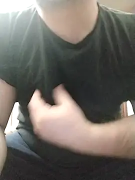 Snapshot of NAvoglia chatting on February 19, 8:31 pm NAvoglia online show from February 19, 8:31 pm
