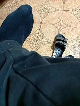 NAvoglia online show from February 8, 6:38 pm