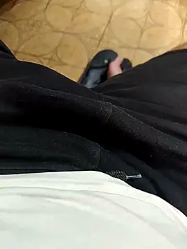 NAvoglia online show from October 31, 1:30 pm