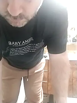 NAvoglia online show from November 23, 5:56 pm