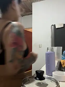 Emma Giraldo online show from October 29, 12:09 am