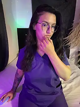 Emma Giraldo online show from March 6, 3:45 am