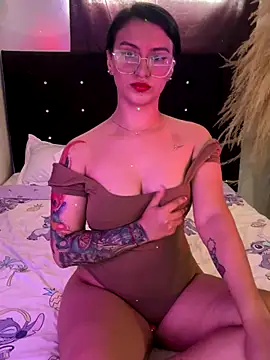 Snapshot of Emma_Giraldo chatting on September 15, 6:08 pm Emma Giraldo online show from September 15, 6:08 pm