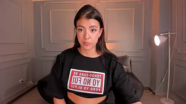 Snapshot of IsabellaKroft chatting on March 15, 1:08 am IsabellaKroft online show from March 15, 1:08 am