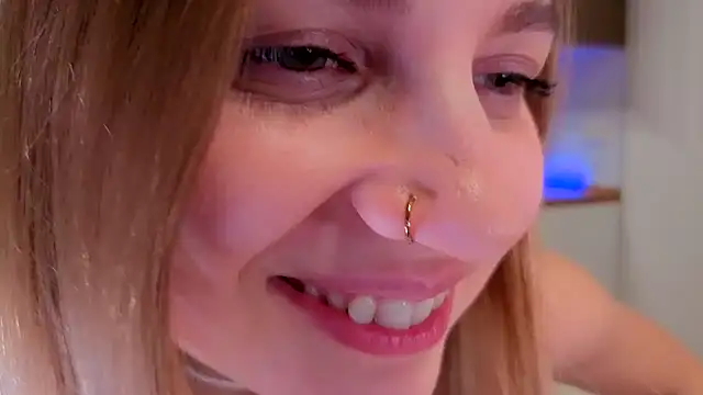 Enjoy everymoment  online show from March 22, 11:17 pm