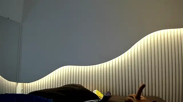 Lia Guzman online show from March 6, 3:34 am