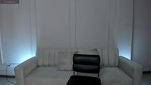 BeccaBaxter online show from April 5, 12:12 pm