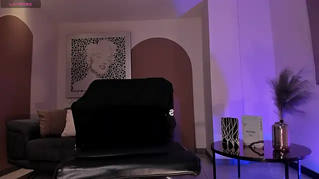 BeccaBaxter online show from February 17, 12:13 pm