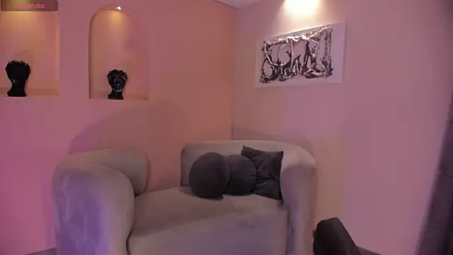 BeccaBaxter online show from November 18, 6:44 pm