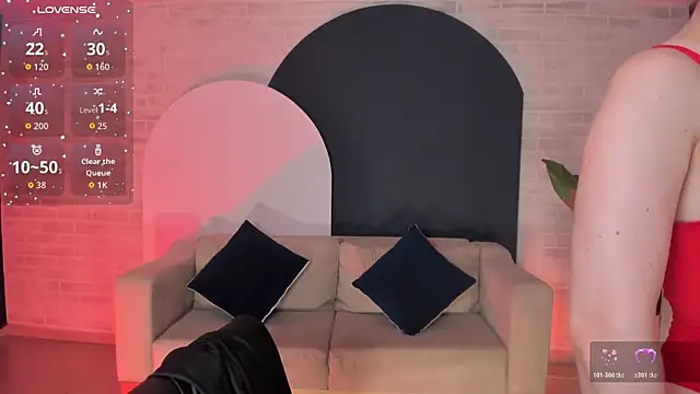 BeccaBaxter online show from December 15, 8:03 pm