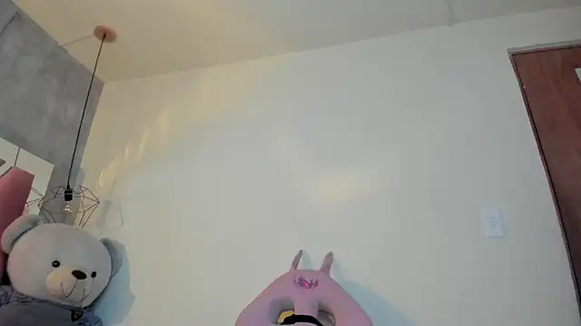 Raichell  online show from March 5, 10:33 am