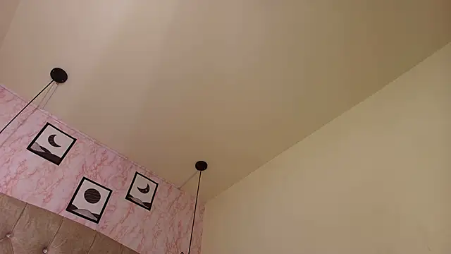 Raichell  online show from March 6, 4:02 pm