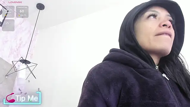 Snapshot of Raichell_ chatting on June 7, 12:10 pm Raichell online show from June 7, 12:10 pm