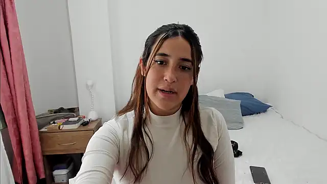 Snapshot of __leaa chatting on February 26, 8:04 pm leaa online show from February 26, 8:04 pm
