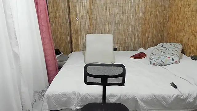   leaa online show from March 18, 10:43 pm