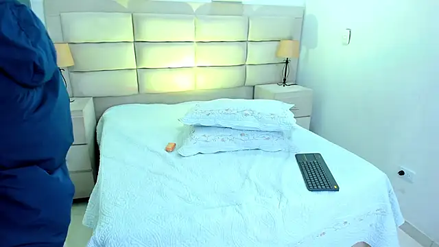 JhoanLeandro online show from March 5, 4:34 am