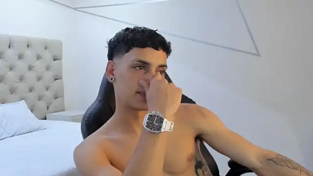 JhoanLeandro online show from January 17, 4:16 am