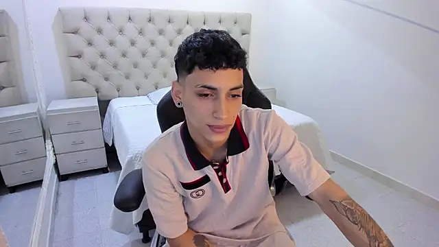 JhoanLeandro online show from January 10, 4:30 am