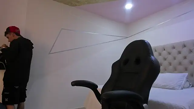 JhoanLeandro online show from January 16, 5:00 am