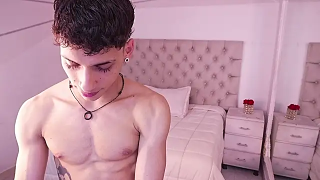 JhoanLeandro online show from April 5, 4:19 am