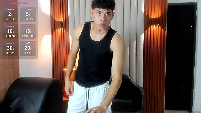 Snapshot of Justin_mack chatting on September 21, 1:05 pm Justin mack online show from September 21, 1:05 pm