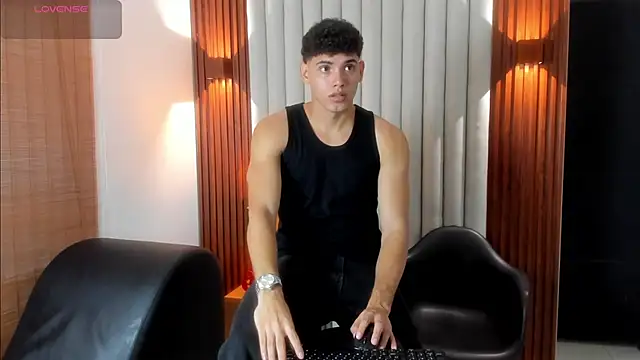 Snapshot of Justin_mack chatting on September 30, 12:44 pm Justin mack online show from September 30, 12:44 pm