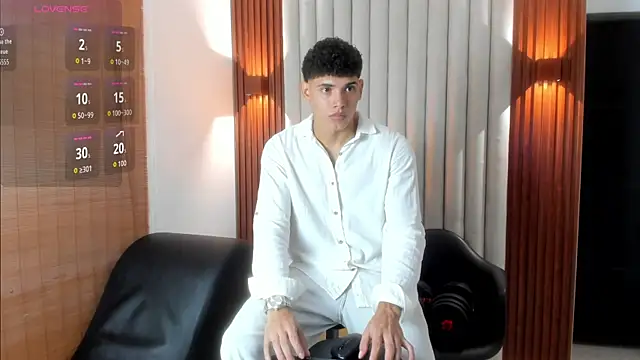 Snapshot of Justin_mack chatting on October 10, 11:55 am Justin mack online show from October 10, 11:55 am