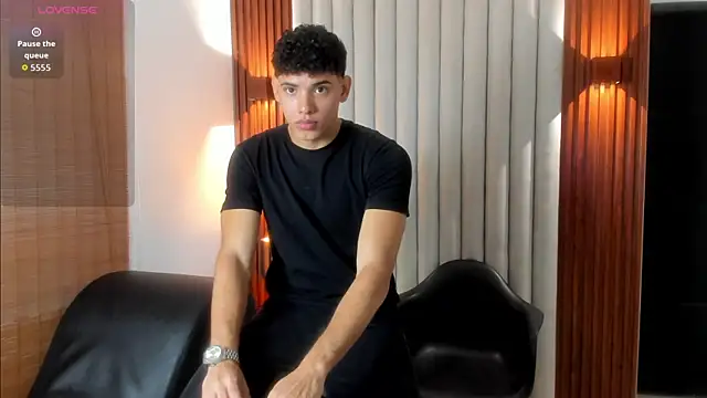 Snapshot of Justin_mack chatting on October 3, 11:34 am Justin mack online show from October 3, 11:34 am