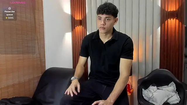 Snapshot of Justin_mack chatting on September 11, 12:05 pm Justin mack online show from September 11, 12:05 pm
