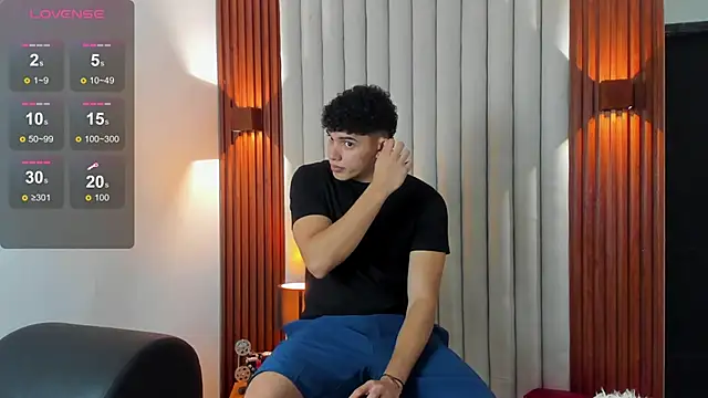 Justin mack online show from December 2, 7:15 pm