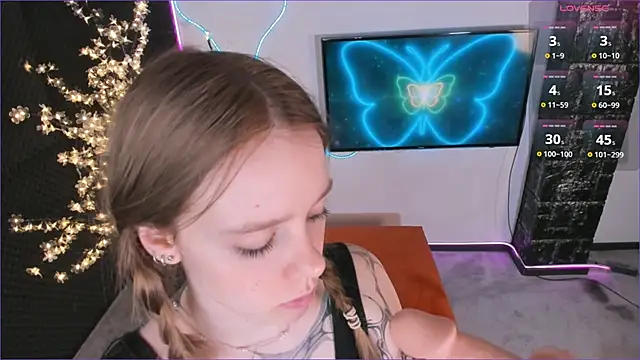 kitness sky online show from February 9, 12:52 pm