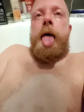 Snapshot of bouraktom6 chatting on October 10, 10:10 pm bouraktom6 online show from October 10, 10:10 pm