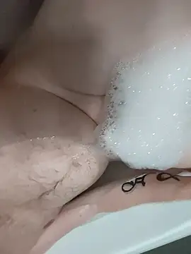 Snapshot of bouraktom6 chatting on October 30, 5:54 pm bouraktom6 online show from October 30, 5:54 pm