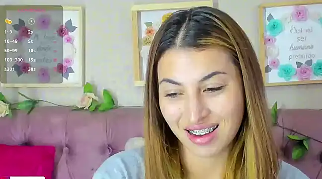 Snapshot of kimb3rly_ chatting on February 10, 12:50 pm kimb3rly online show from February 10, 12:50 pm