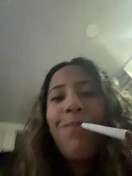 vicky bass online show from November 4, 3:32 am