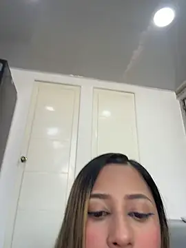 vicky bass online show from November 14, 7:28 pm