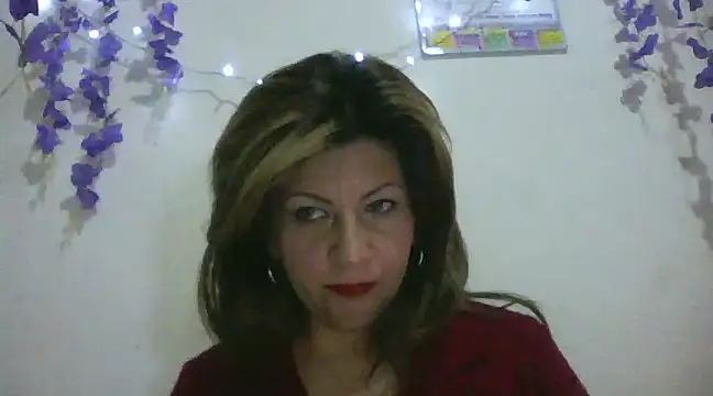 Snapshot of xxsexycutexxx chatting on February 19, 2:22 pm xxsexycutexxx online show from February 19, 2:22 pm