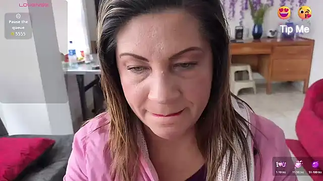 xxsexycutexxx online show from October 27, 3:35 pm