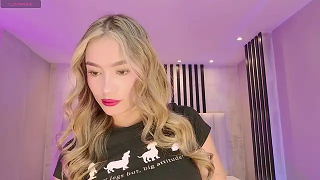 Snapshot of AmaiaHaywood chatting on January 7, 5:12 am AmaiaHaywood online show from January 7, 5:12 am