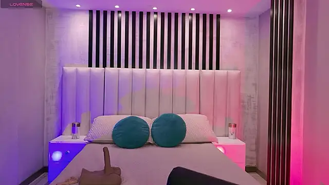 Snapshot of AmaiaHaywood chatting on January 15, 3:21 am AmaiaHaywood online show from January 15, 3:21 am